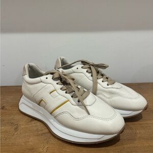 Hogan H641 Women’s Sneaker